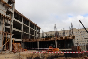 Площадку строительства нового корпуса детской краевой больницы показал губернатор Ставрополья