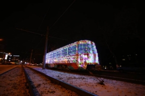 Новогодний трамвай пустили по маршрутам в Пятигорске