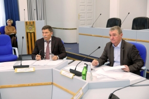 В Думе Ставропольского края прошло заседание временной комиссии краевого парламента по изучению влияния кадастровой стоимости недвижимого имущества