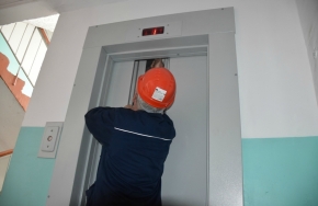 В семи многоэтажках в Железноводске установят новые современные лифты