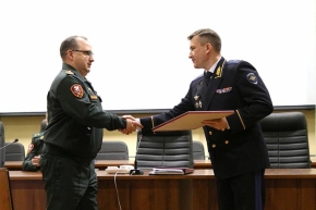 Военнослужащие и сотрудники ведомства получили награды в преддверии Дня Росгвардии