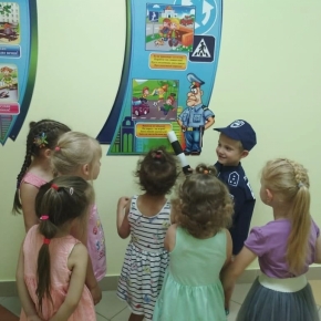 В Ставрополе детсадовцев учат безопасному поведению на дорогах