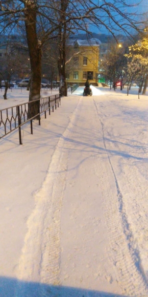 Около 300 километров городских дорог в Ставрополе очистили от снега