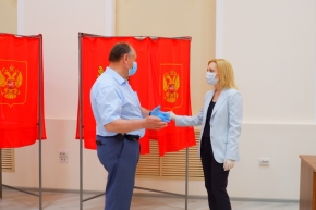 Готовность избирательных участков к голосованию по поправкам в Конституцию оценила Ольга Тимофеева