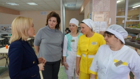 Качество горячего питания для школьников в Ставрополе оценила Ольга Тимофеева